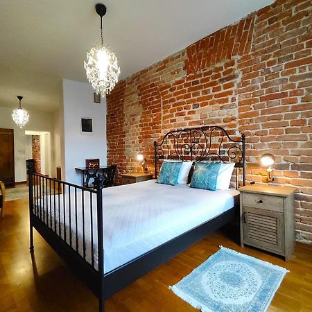 Apartament Skorpion Centrum Sanok Exteriör bild