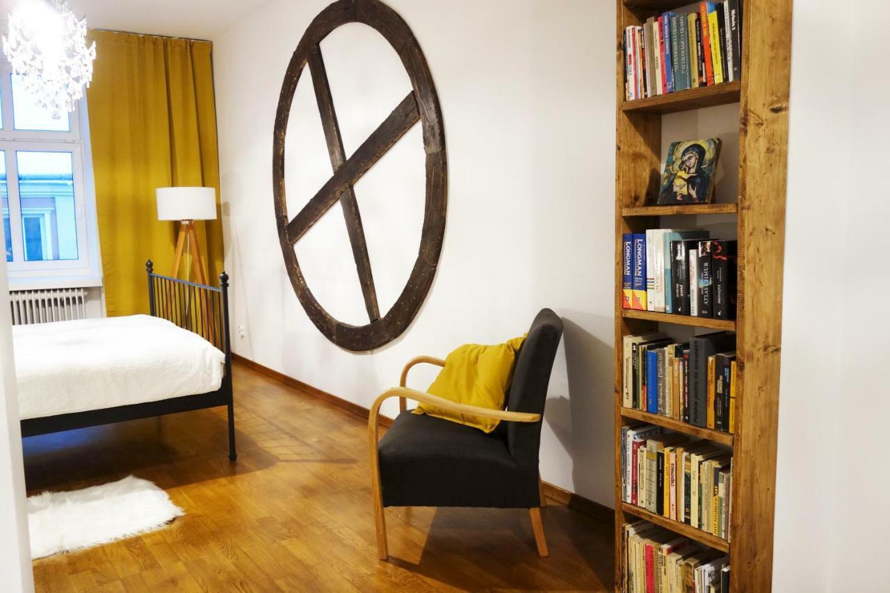 Apartament Skorpion Centrum Sanok Exteriör bild