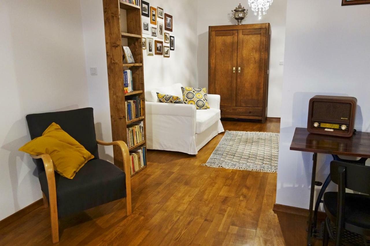 Apartament Skorpion Centrum Sanok Exteriör bild