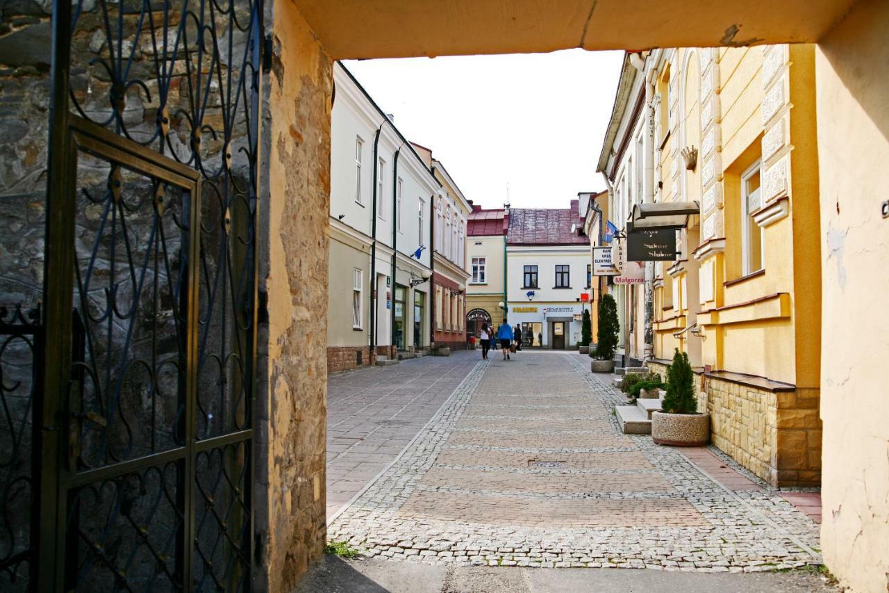 Apartament Skorpion Centrum Sanok Exteriör bild